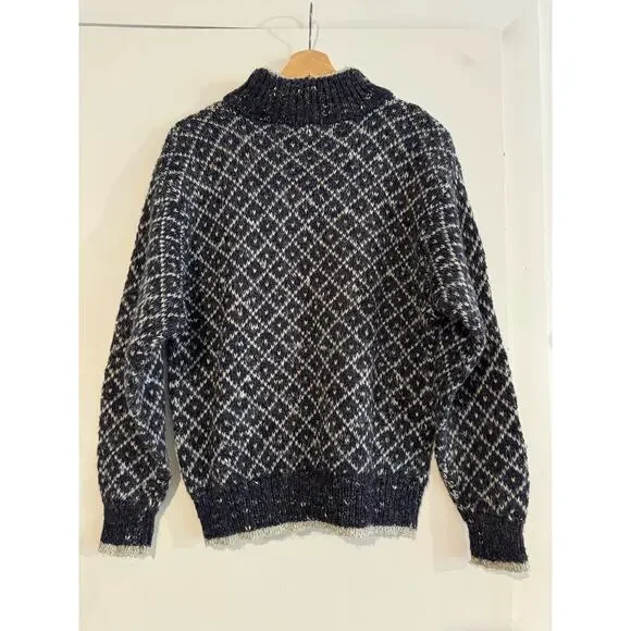 DD Sloane VINTAGE womens wool blend sweater Nordic style crewneck size M - Picture 5 of 12